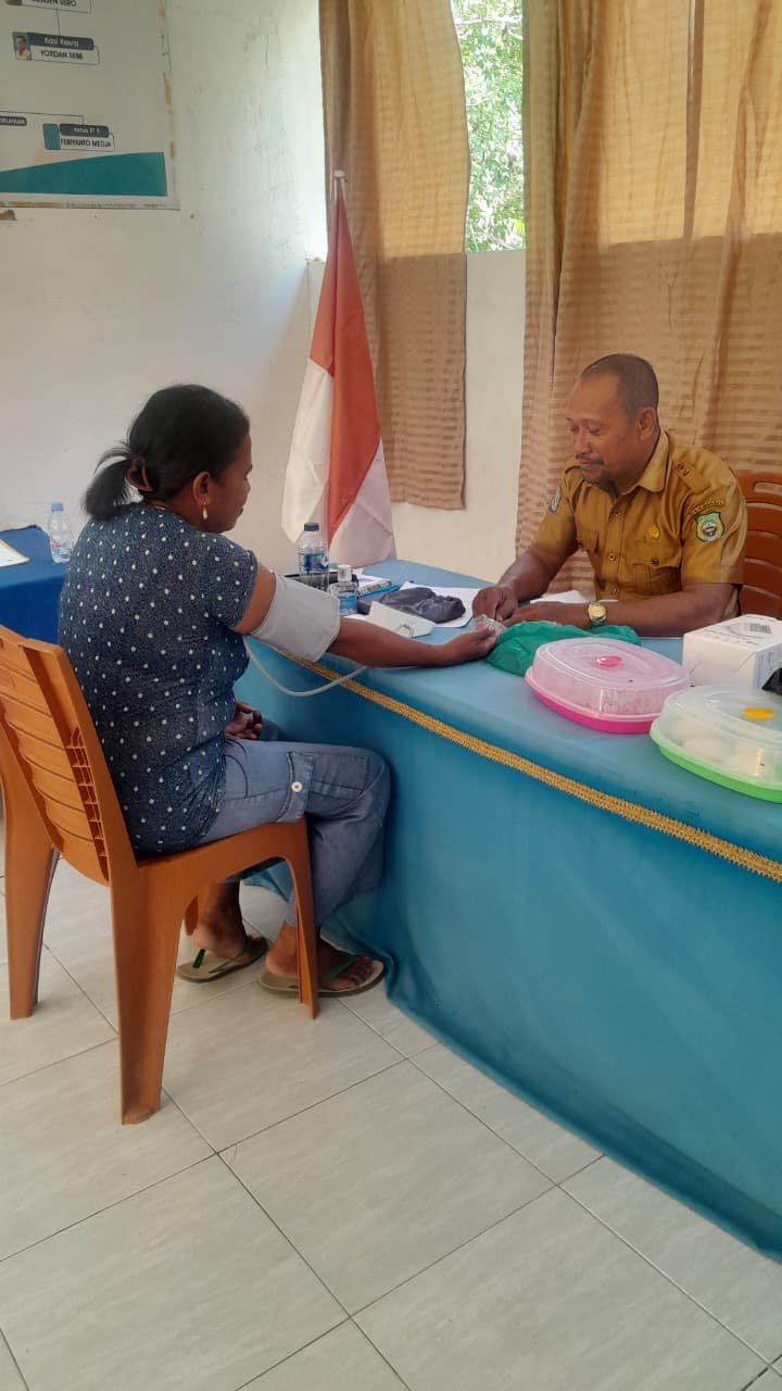 Tosomolo - Pemerintah Daerah Gelar Layanan Pemeriksaan Kesehatan Gratis untuk Warga Maluku Utara, Kecamatan Loloda Tengah, Kabupaten Halmahera Barat